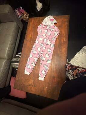 Hello Kitty by Sanrio Girls Hooded Fleece One-Piece Pajamas Size S (6/6X)
